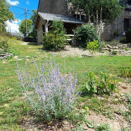 Hotel La Bourgseigneurie Bourseigne-Vieille Esterno foto